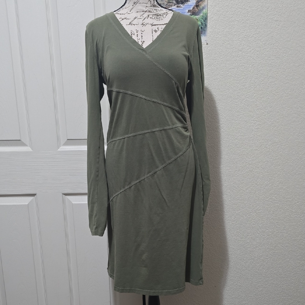 Athleta Sunburst Nectar Green Long Sleeve V-Neck Faux Wrap Dress Small